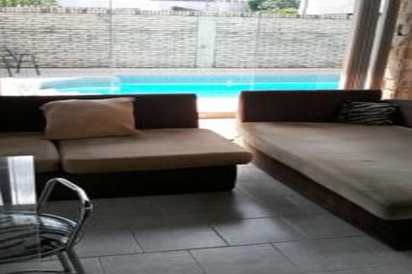 Hotel Las Residentas (Jhugua Rey)